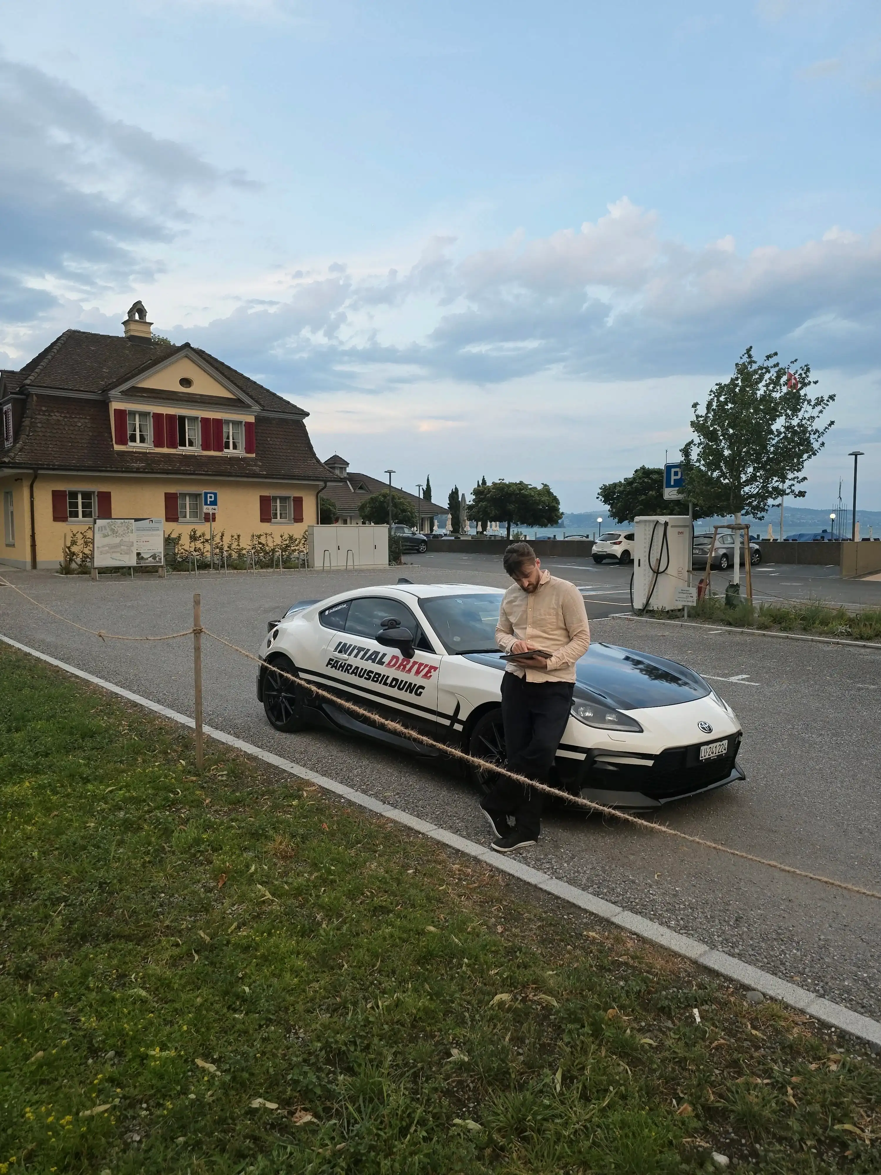 Fahrstunde im Prüfungsgebiet Luzern im Toyota GR86 der Fahrschule Initial Drive